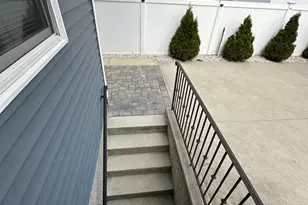 599 Park Ave, West Hempstead, NY 11552 - Photo 37