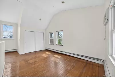 87 8th Avenue, Huntington Station, NY 11746 - Photo 19