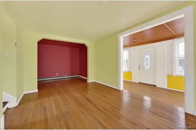 87 8th Avenue, Huntington Station, NY 11746 - Photo 7