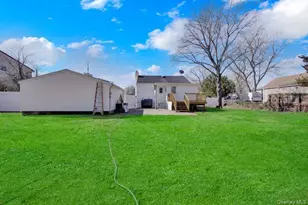 37 Oklahoma Ave, Bay Shore, NY 11706 - Photo 15