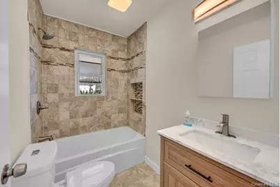 37 Oklahoma Avenue, Bay Shore, NY 11706 - Photo 7