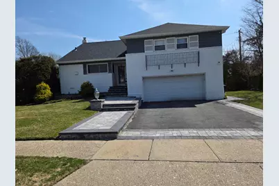 838 Pepperidge Road, Westbury, NY 11590 - Photo 13