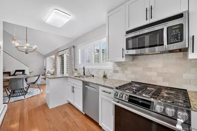 51 Hickory Hill Lane, Tappan, NY 10983 - Photo 7