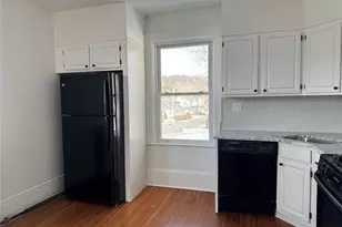 129 Washington Ave, Pleasantville, NY 10570 - Photo 3