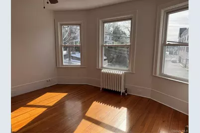129 Washington Avenue #1 Side, Pleasantville, NY 10570 - Photo 5
