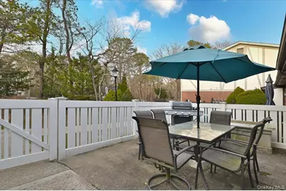 271 Birchwood Road, Medford, NY 11763 - Photo 19