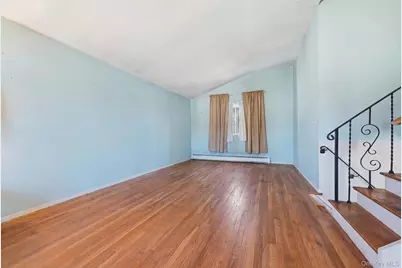 43 Village Lane, Hauppauge, NY 11788 - Photo 11