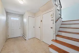 43 Village Ln, Hauppauge, NY 11788 - Photo 21