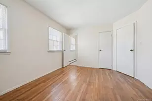 43 Village Ln, Hauppauge, NY 11788 - Photo 17