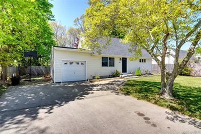 108 Marshall Drive, Selden, NY 11784 - Photo 19