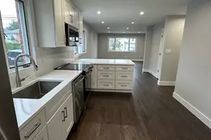 5 Linwood Rd N, Port Washington, NY 11050 - Photo 3