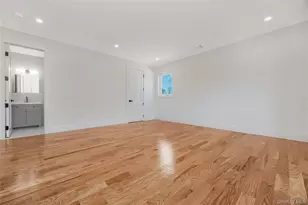 1078 Woodfield Rd, Rockville Centre, NY 11570 - Photo 37