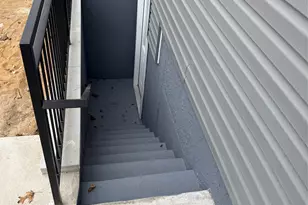 1078 Woodfield Rd, Rockville Centre, NY 11570 - Photo 43