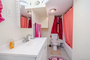 49 Ann Dr E, Freeport, NY 11520 - Photo 17