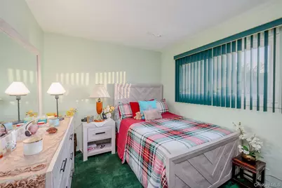 49 Ann Drive E, Freeport, NY 11520 - Photo 13