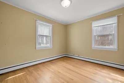 281 Woodacres Road, Patchogue, NY 11772 - Photo 11