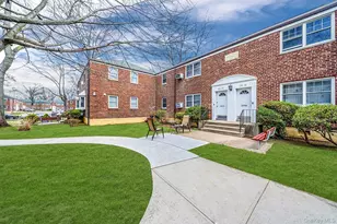 251-54 61st Ave, Little Neck, NY 11362 - Photo 3