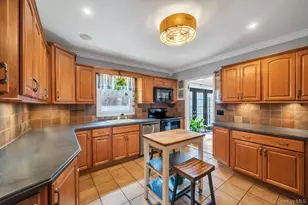 990 Thomas Ave, Baldwin, NY 11510 - Photo 13