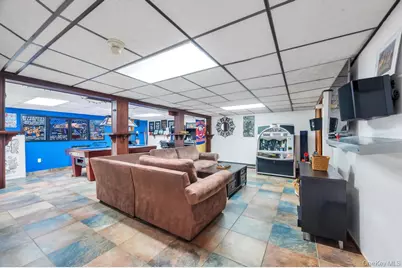 990 Thomas Avenue, Baldwin, NY 11510 - Photo 31