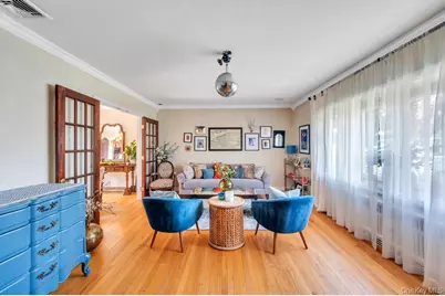 990 Thomas Avenue, Baldwin, NY 11510 - Photo 5