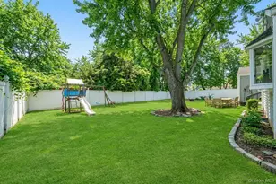 990 Thomas Ave, Baldwin, NY 11510 - Photo 35