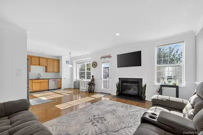 33 Pritchard Court, Fishkill, NY 12524 - Photo 5