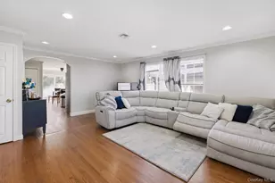108 Fourth St, Brentwood, NY 11717 - Photo 21