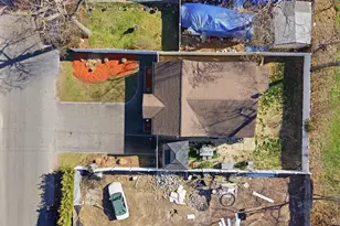 108 Fourth St, Brentwood, NY 11717 - Photo 25