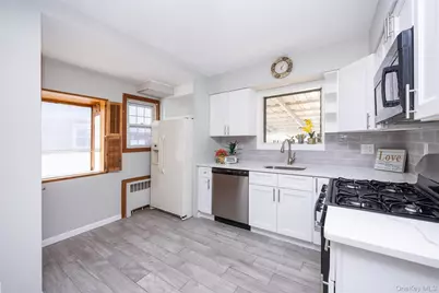 72 Spruce Street, West Hempstead, NY 11552 - Photo 19