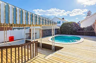 72 Spruce St, West Hempstead, NY 11552 - Photo 39