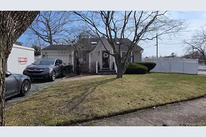 8 Lion Lane, North Babylon, NY 11703 - Photo 1