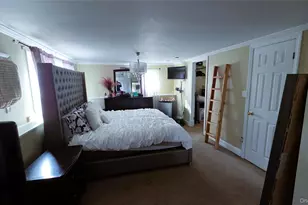 8 Lion Ln, North Babylon, NY 11703 - Photo 5