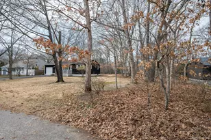 18 Maple Ave, Bellport, NY 11713 - Photo 21