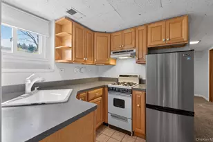 7 Phyllis Dr, East Northport, NY 11731 - Photo 13