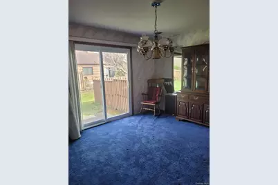 174 Melanie Way, Commack, NY 11725 - Photo 7