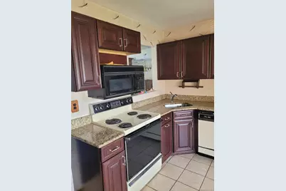 174 Melanie Way, Commack, NY 11725 - Photo 3