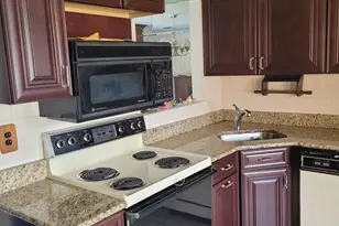 174 Melanie Way, Commack, NY 11725 - Photo 3