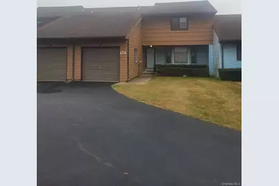 174 Melanie Way, Commack, NY 11725 - Photo 1