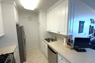 270-10 Grand Central Pkwy, Floral Park, NY 11005 - Photo 9