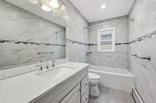 253-10 148th Dr, Rosedale, NY 11422 - Photo 17