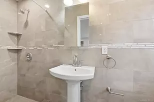 253-10 148th Dr, Rosedale, NY 11422 - Photo 23