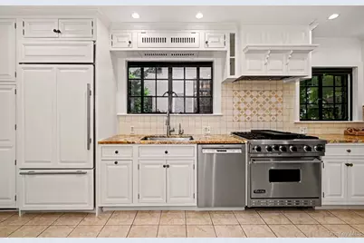 56 Woodlawn Avenue, New Rochelle, NY 10804 - Photo 13