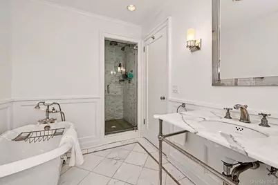 56 Woodlawn Avenue, New Rochelle, NY 10804 - Photo 27