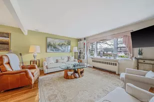 102 Irene Ln, Commack, NY 11725 - Photo 3