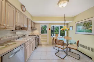 102 Irene Ln, Commack, NY 11725 - Photo 13