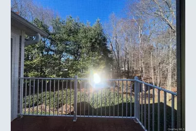 200 Woodcrest Lane #211, Mount Kisco, NY 10549 - Photo 9