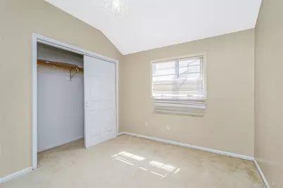 40 Creston Place, New York, NY 10304 - Photo 17