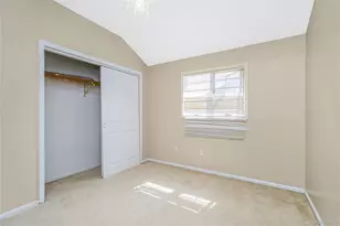 40 Creston Pl, New York, NY 10304 - Photo 17