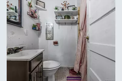 562 Rogers Avenue, Brooklyn, NY 11225 - Photo 9