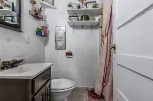 562 Rogers Ave, Brooklyn, NY 11225 - Photo 9